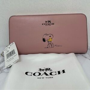 New Coach Blush Wallet with Snoopy Graphic